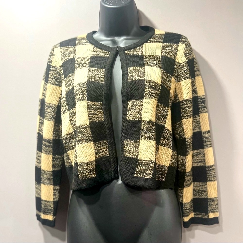 𐙚⋆˚✿˖° Calvin Klein Checkered Shrug Cardigan 𐙚⋆˚✿˖°